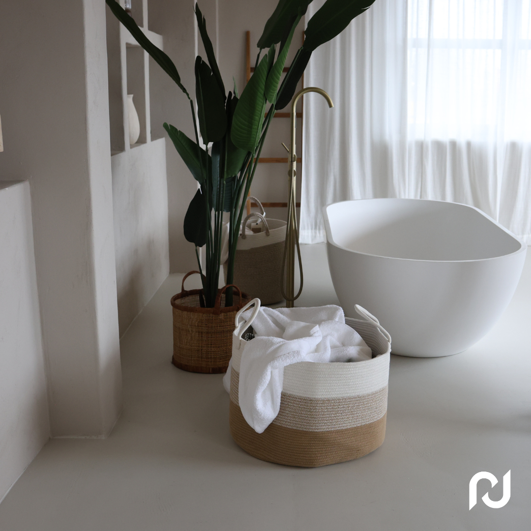 Schlangenförmiger Katzentunnel mit Spielzeug– faltbar & platzsparend